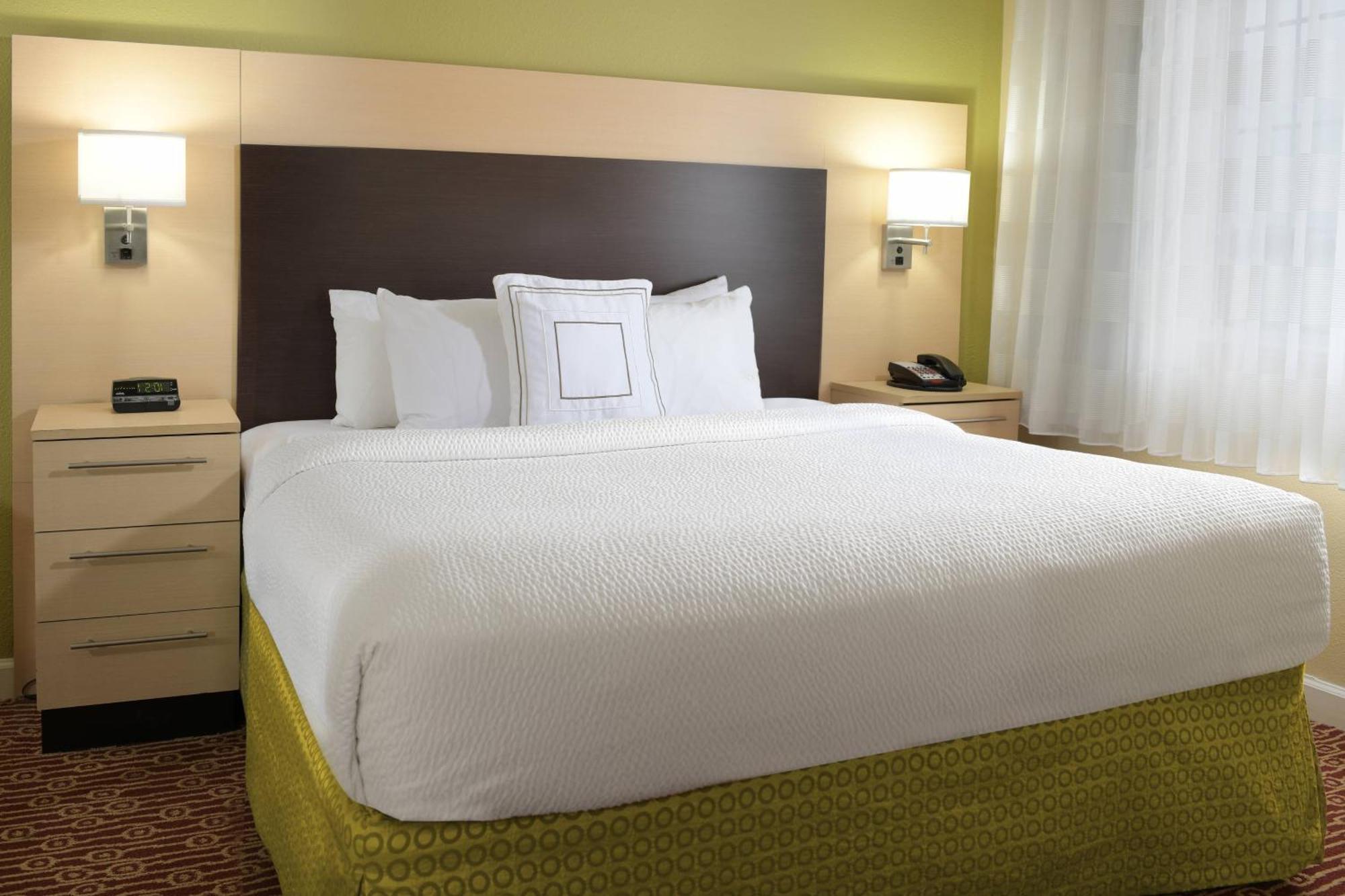 Towneplace Suites By Marriott Lake Jackson Clute Esterno foto