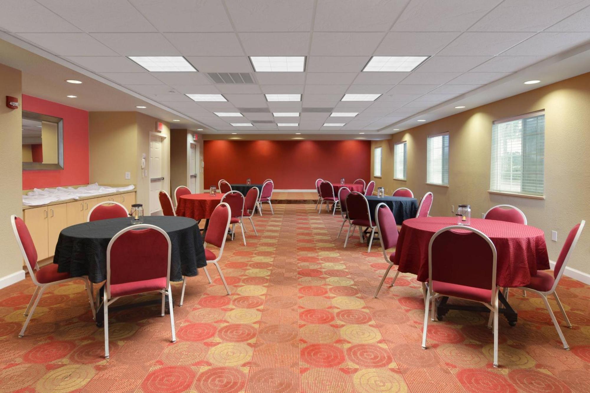 Towneplace Suites By Marriott Lake Jackson Clute Esterno foto
